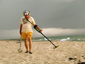 metal detecting-cover