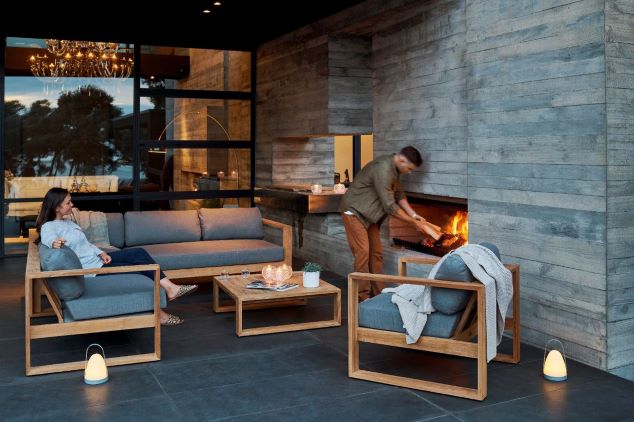 teak coffee table for enjoyable outdoor space