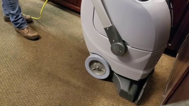 carpet extractor machine