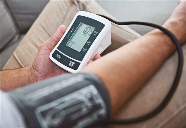 Blood pressure monitor